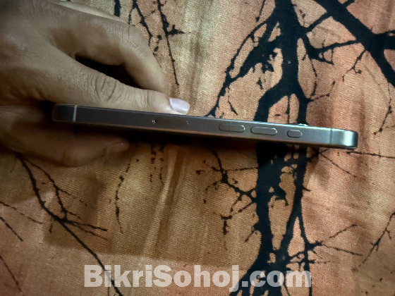 Iphone 15 pro SG